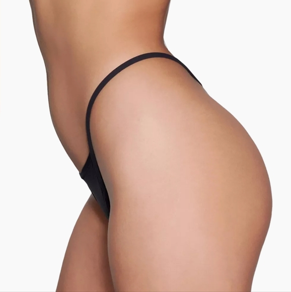 Set of 2, Skims Fits Everybody String Thongs - onyx & ultra violet - Picture 3 of 12